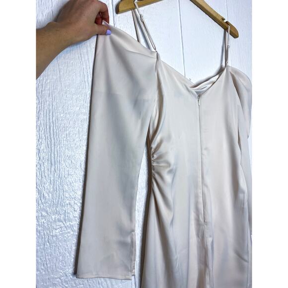 EVER NEW Evangelina Draped Whited Satin Cold Shoulder Dress US 4 NWT - Picture 7 of 16